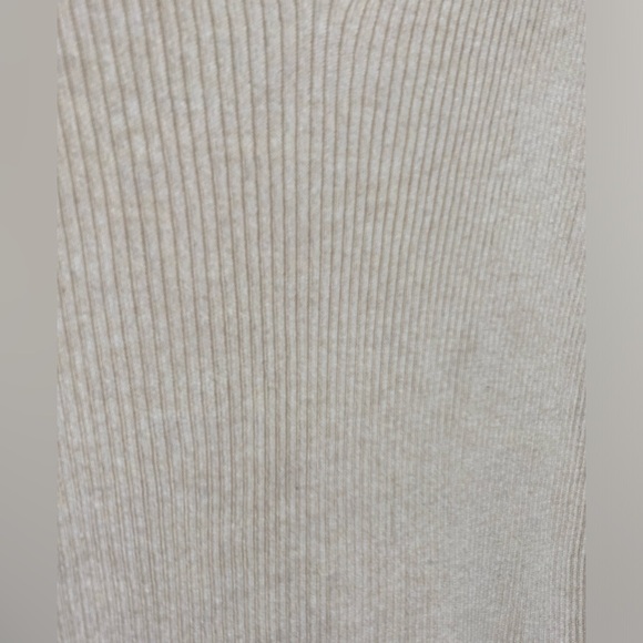 French Connection Vneck sweater Size Large Cream Bell Sleeve Fairy Office Career - Picture 8 of 13